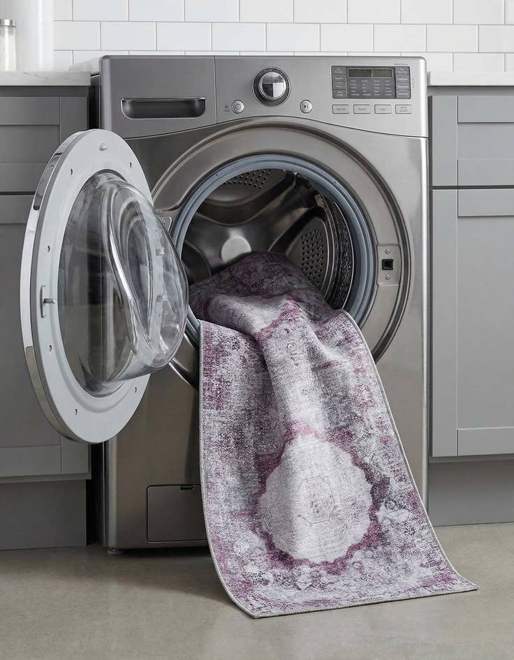 Detail image of 2' 7 x 10'  Washable Yara Runner Rug