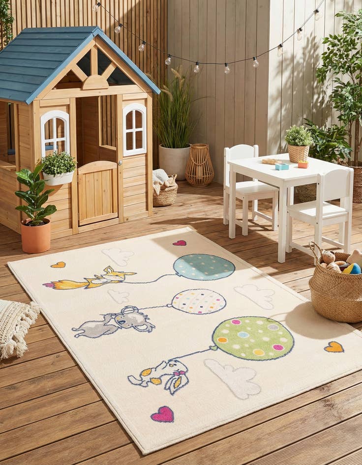 Detail image of 5' 3 x 7' 7 Easy-Clean Indoor / Outdoor Rug