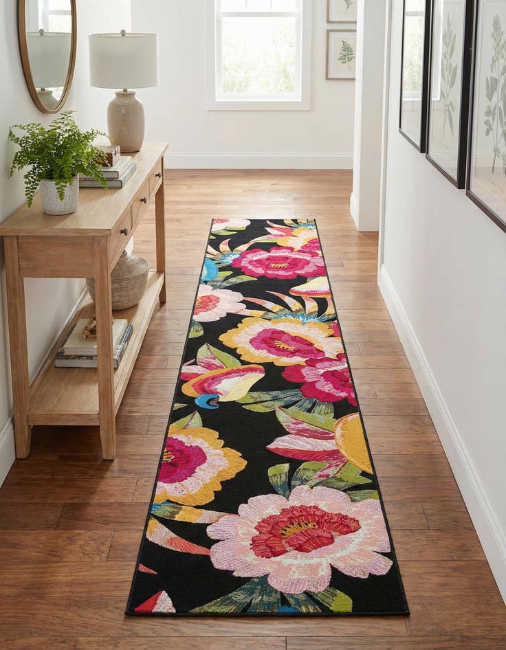 Detail image of 2' 7 x 12' Easy-Clean Botanical Indoor / Outdoor Runner Rug