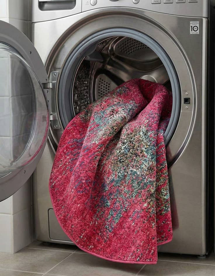 Detail image of  4' x 4'  Washable Carnevale Round Rug