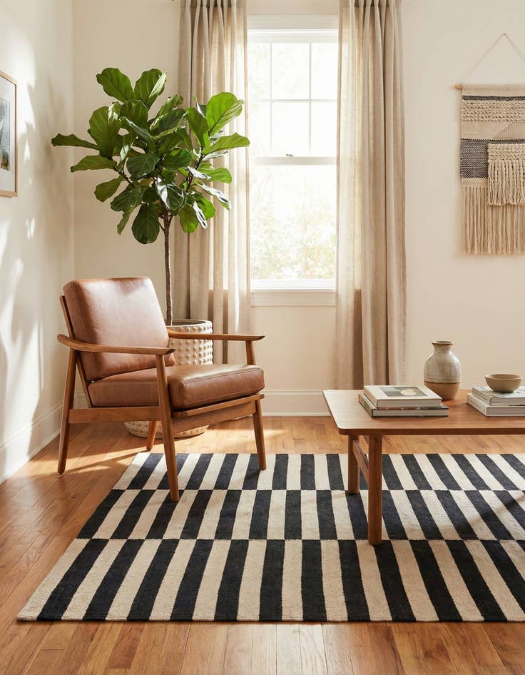 Detail image of 3' 5 x 4' 9  Hand Woven Kilim Modern Wool Rug