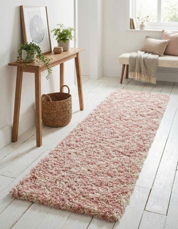 2' x 8' Lattice Shag Runner Rug