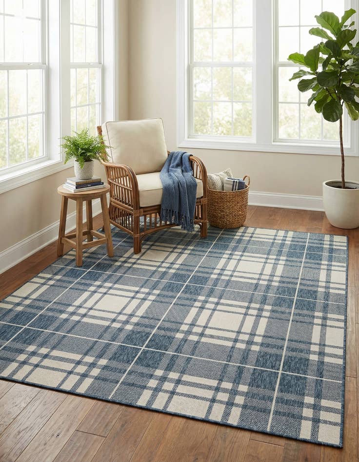 Detail image of 7' 10 x 7' 10 Easy-Clean Checkered Indoor / Outdoor Square Rug