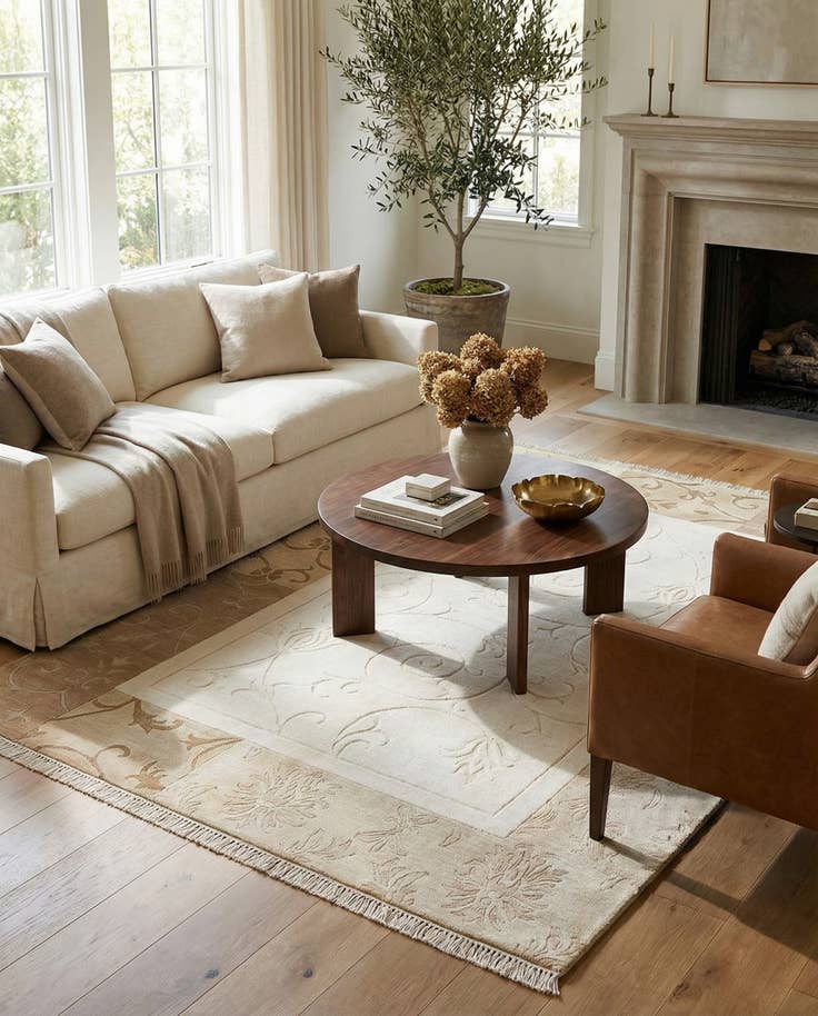 Detail image of 4' 7 x 6' 7 Hand Knotted Darya Wool Rug