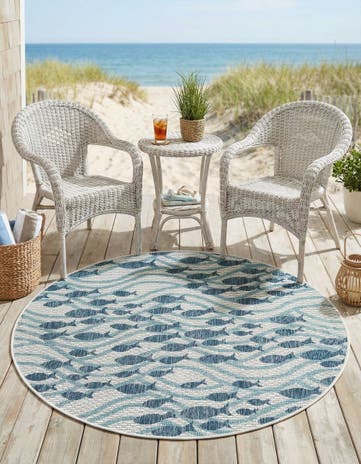 4' 1 x 4' 1 Easy-Clean Coastal Indoor / Outdoor Round Rug