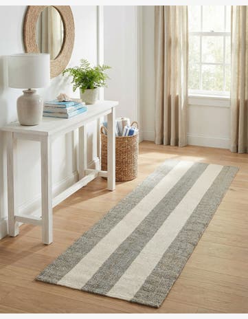 2' 7 x 10' Hand Woven Jill Zarin Hamptons Runner Rug