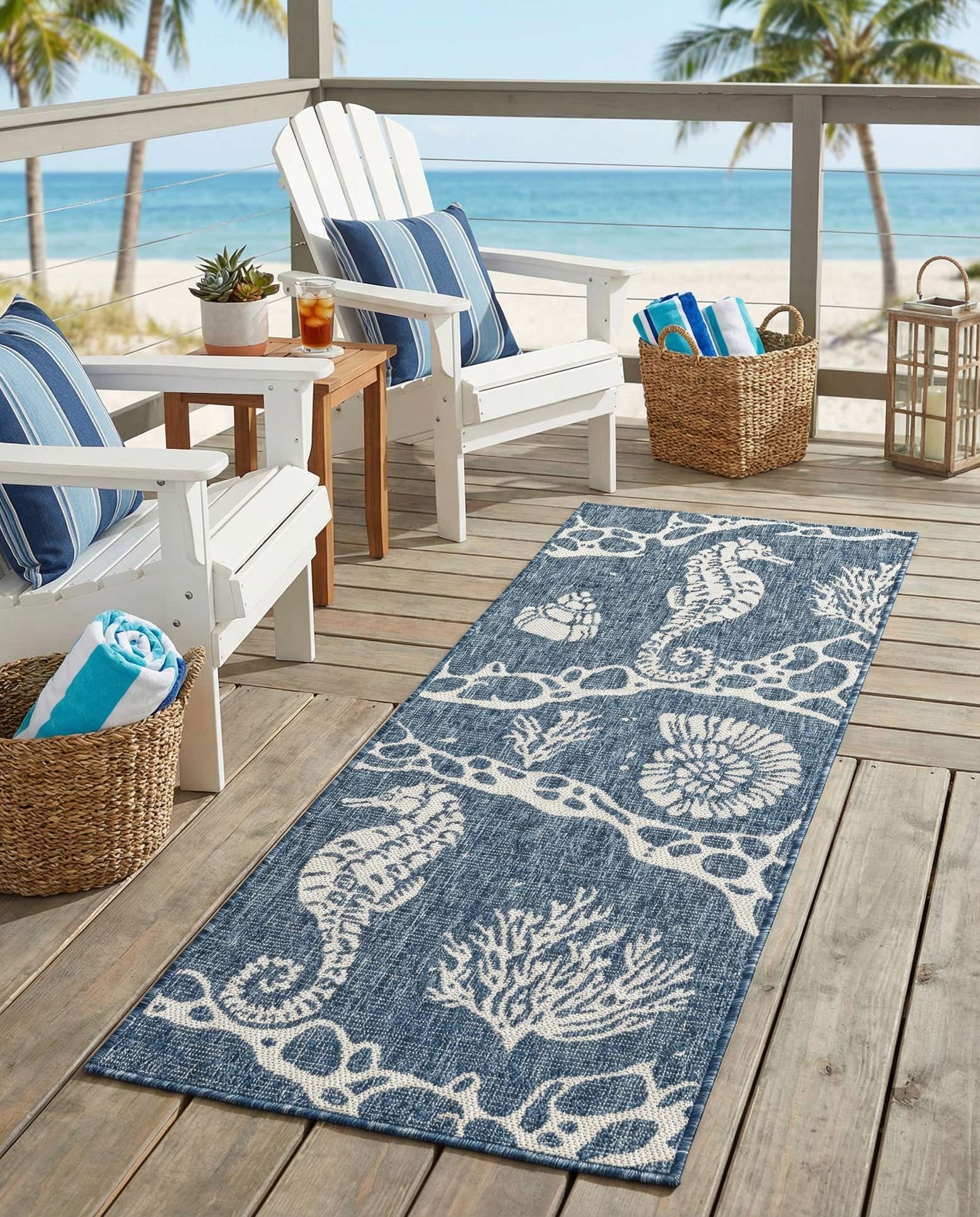 2' x 5' 3 Easy-Clean Coastal Indoor / Outdoor Runner Rug