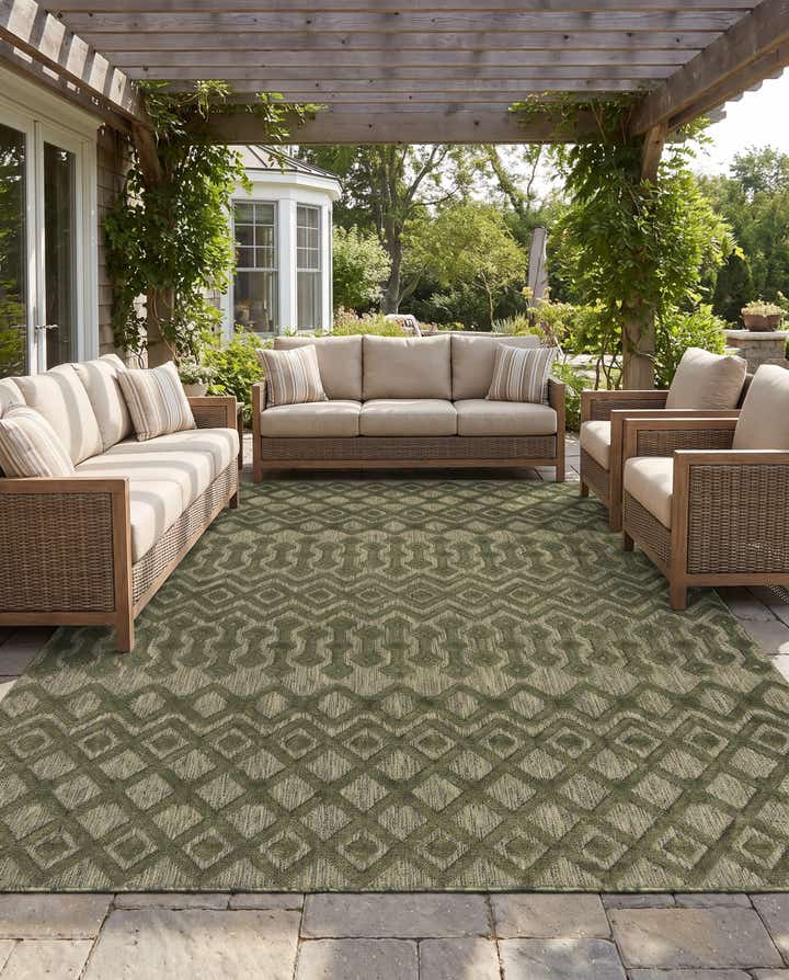 7' 10 x 10' Easy-Clean Trellis Textured Indoor / Outdoor Rug