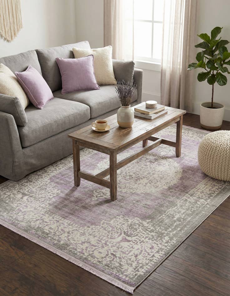 Detail image of  4' x 6' Modern Classical Rug