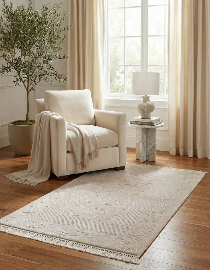 Detail image of  2' 8 x 5' 2  Hand Knotted Darya Wool Rug