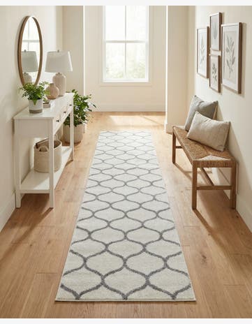 2' x 13' Trellis Frieze Runner Rug