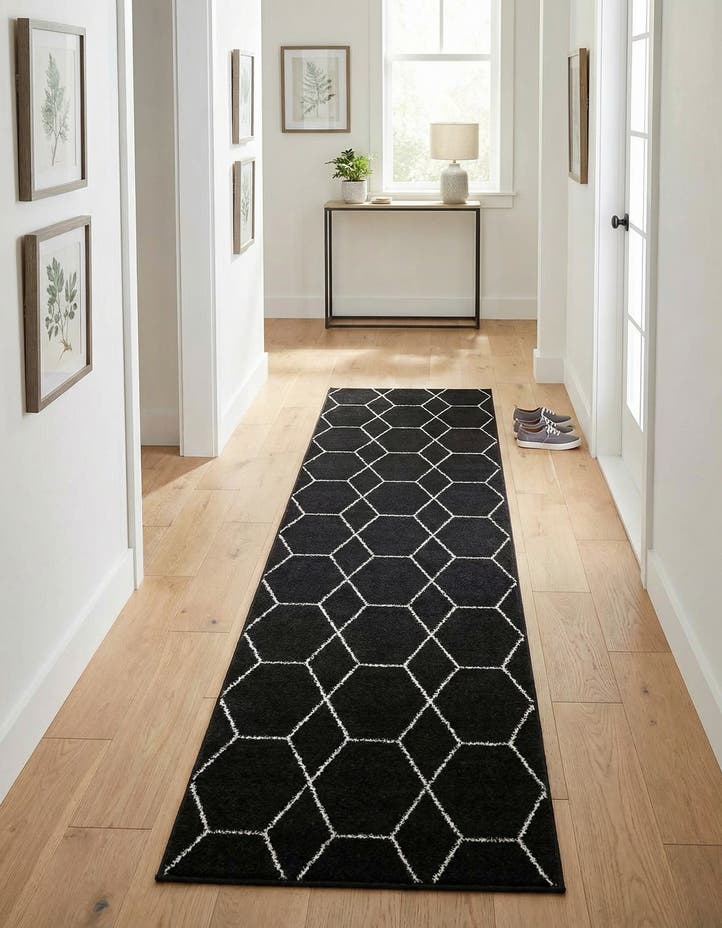 2' 7 x 12' Lattice Frieze Runner Rug