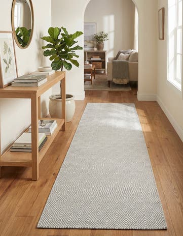 Gray Hand Woven Geo Trellis Flatweave Runner Rug