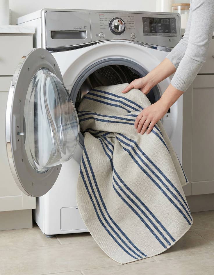 Detail image of 7' 10 x 7' 10  Washable Jill Zarin Anguilla Indoor / Outdoor Square Rug