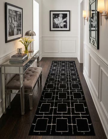 2' x 8' Marilyn Monroe™ Glam Deco Runner Rug