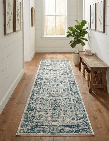 2' 7 x 10' Charleston Runner Rug