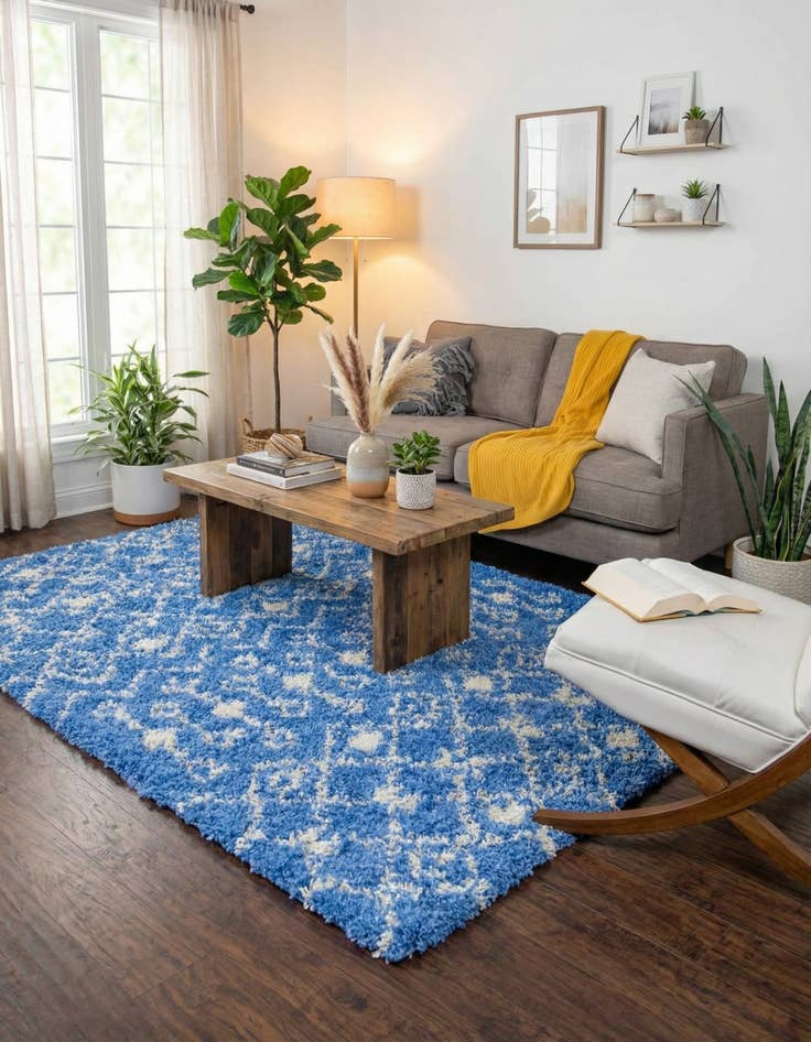 Detail image of 10' x 13' Moroccan Trellis Shag Rug