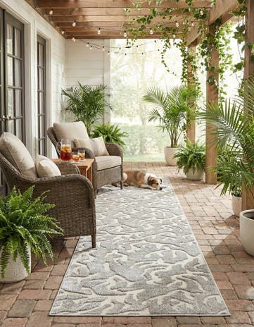 2' 7 x 12' Easy-Clean Sabrina Soto Indoor / Outdoor Runner Rug