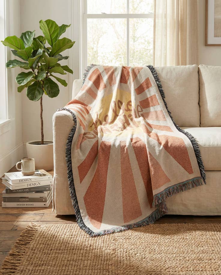 Detail image of 4' 6 x 6' Hello Sunshine Throw Blanket