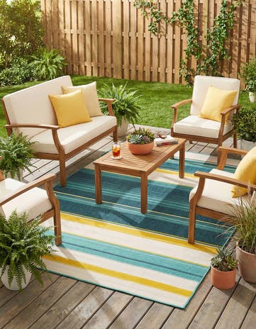 5' x 8' Easy-Clean Border Indoor / Outdoor Rug