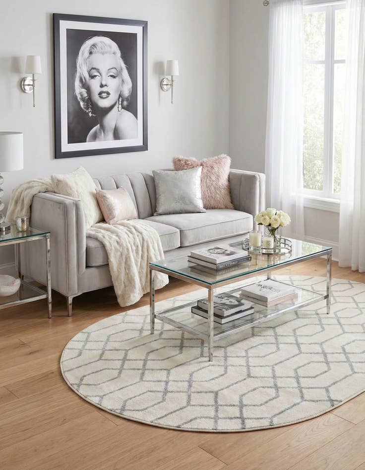 Detail image of  4' x 6'  Marilyn Monroe™ Glam Trellis Oval Rug
