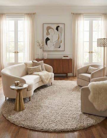 Blonde Marilyn Monroe&trade; Shag Oval Rug