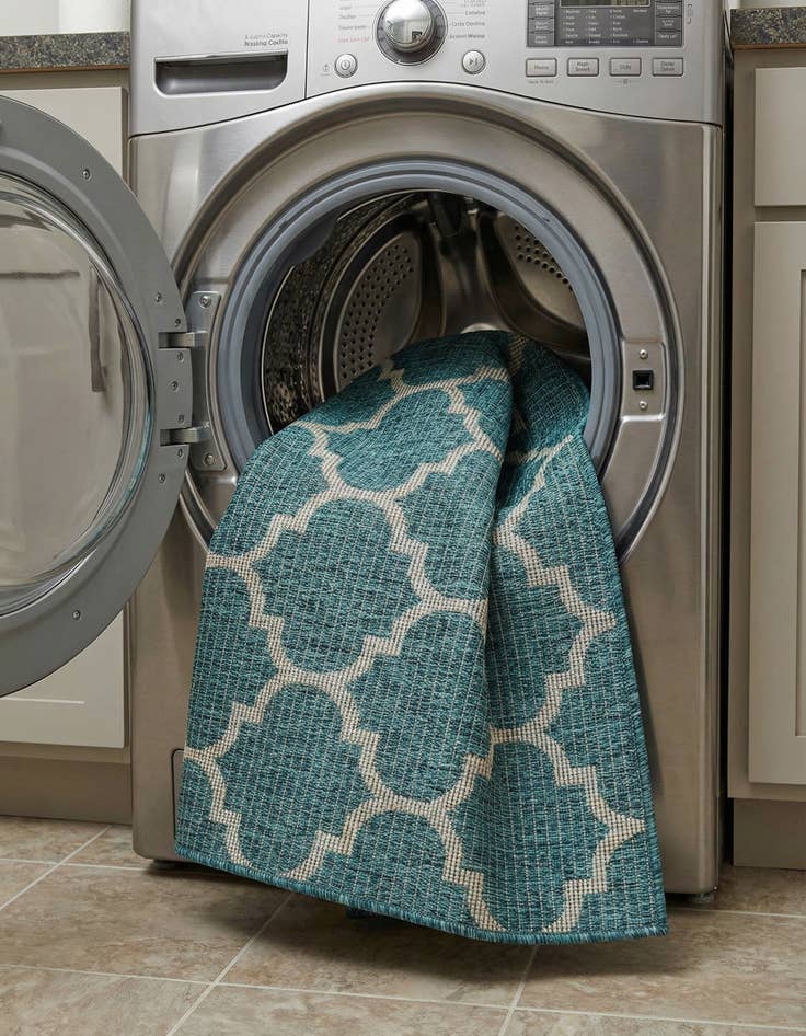 Detail image of 3' x 5' 3  Washable Trellis Indoor / Outdoor Rug