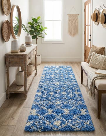 2' 7 x 10' Moroccan Trellis Shag Runner Rug