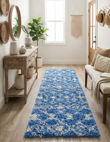2' 7 x 10' Moroccan Trellis Shag Runner Rug