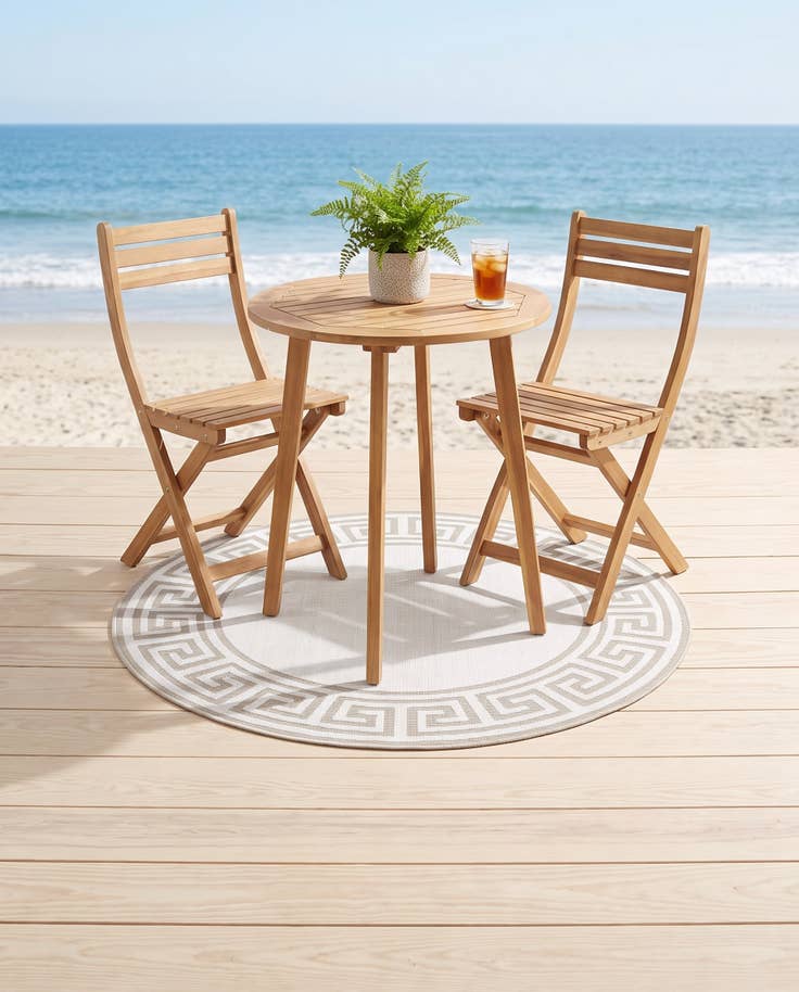 Detail image of 4' x 4' Easy-Clean Coastal Indoor / Outdoor Round Rug