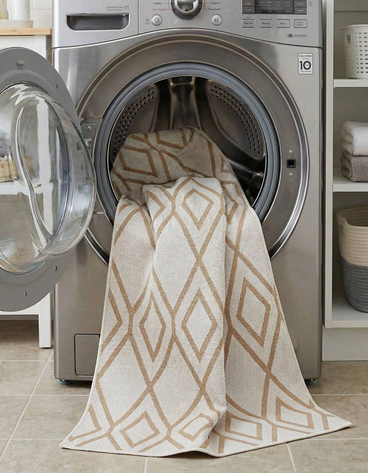 Detail image of 6' x 9'  Washable Jill Zarin Turks and Caicos Indoor / Outdoor Rug