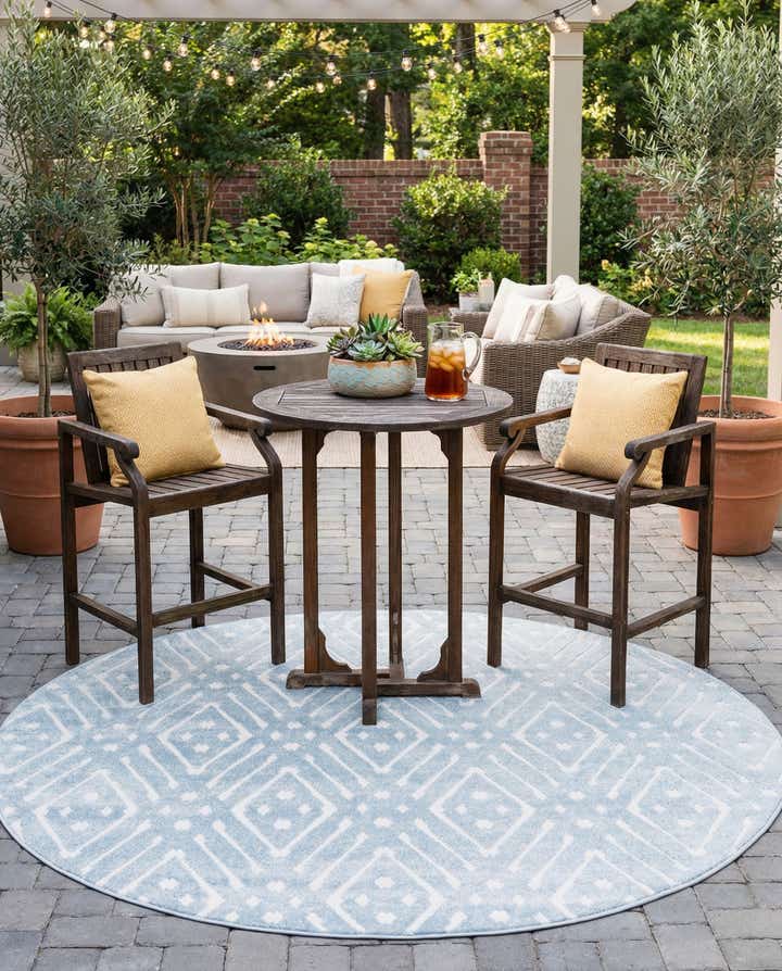 8' x 8' Easy-Clean Sabrina Soto Ella Indoor / Outdoor Round Rug