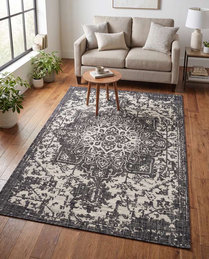 4' x 6' Easy-Clean Jill Zarin Dubai Indoor / Outdoor Rug