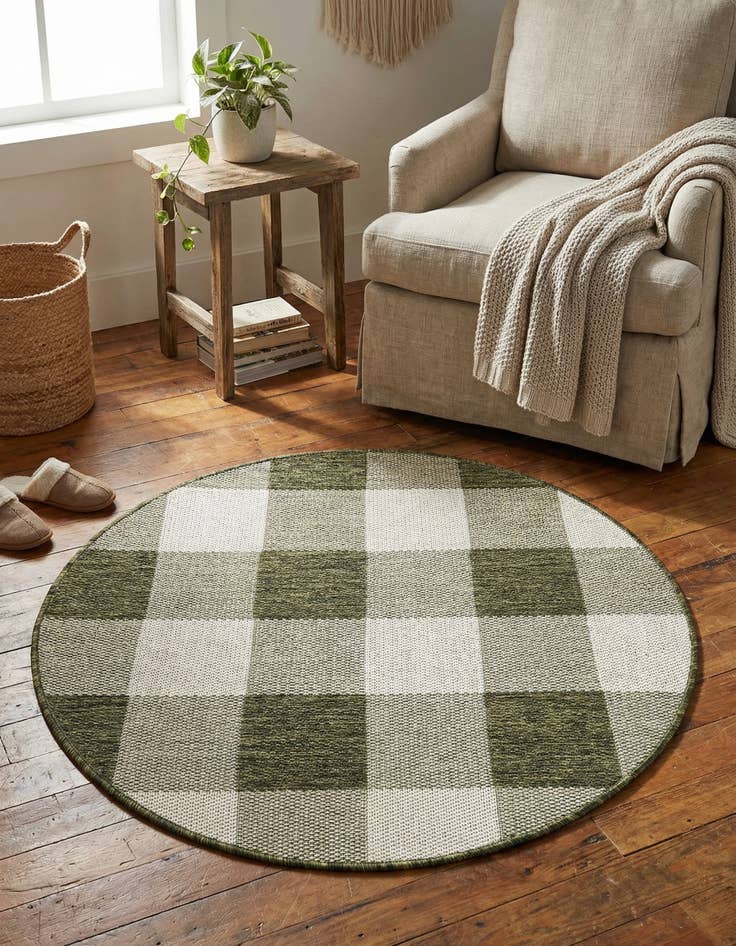 Detail image of 3' x 3' Easy-Clean Checkered Indoor / Outdoor Round Rug