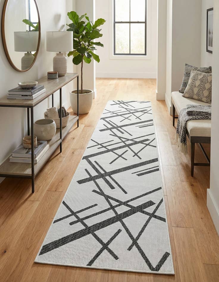 Detail image of 2' 7 x 12' Easy-Clean Modern Indoor / Outdoor Runner Rug