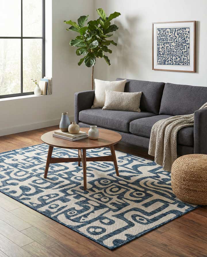 4' x 6' Easy-Clean Modern Indoor / Outdoor Rug