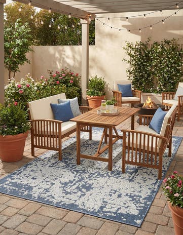 Navy Blue Easy-Clean Traditional Indoor / Outdoor Rug