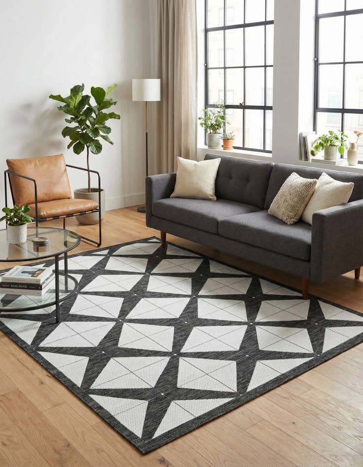 Detail image of 7' 10 x 7' 10  Washable Modern Indoor / Outdoor Square Rug