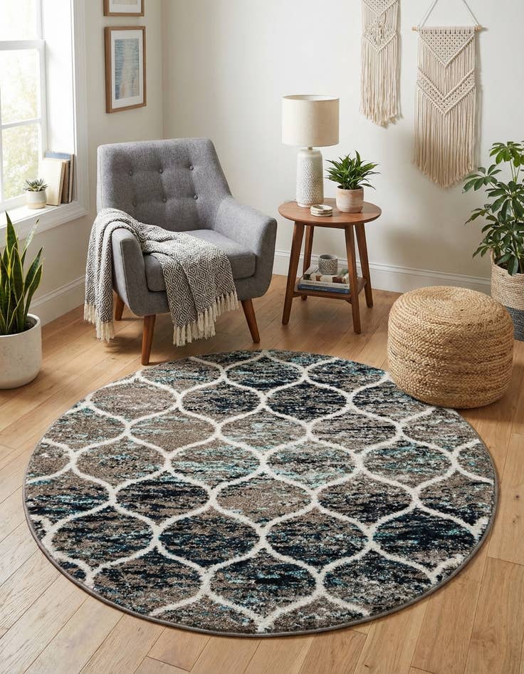 Detail image of  4' x 4' Lattice Frieze Round Rug