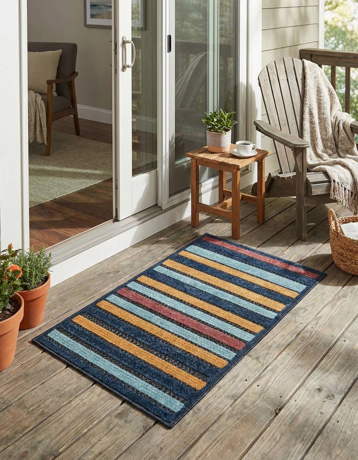 Detail image of 2' x 3'  Washable Belize Indoor / Outdoor Rug