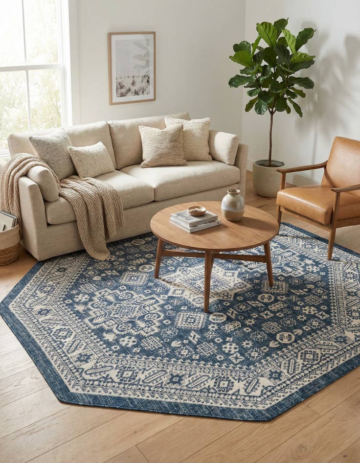 Detail image of 7' 10 x 7' 10  Washable Aztec Indoor / Outdoor Octagon Rug