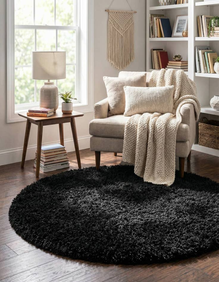Detail image of  3' 3 x 3' 3 Infinity Shag Round Rug