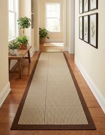 2' 7 x 12' Easy-Clean Border Indoor / Outdoor Runner Rug