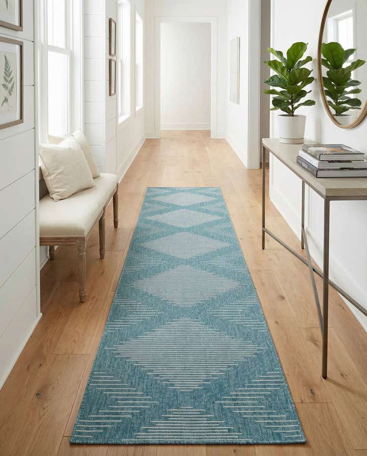 3' 3 x 14' Easy-Clean Modern Indoor / Outdoor Runner Rug