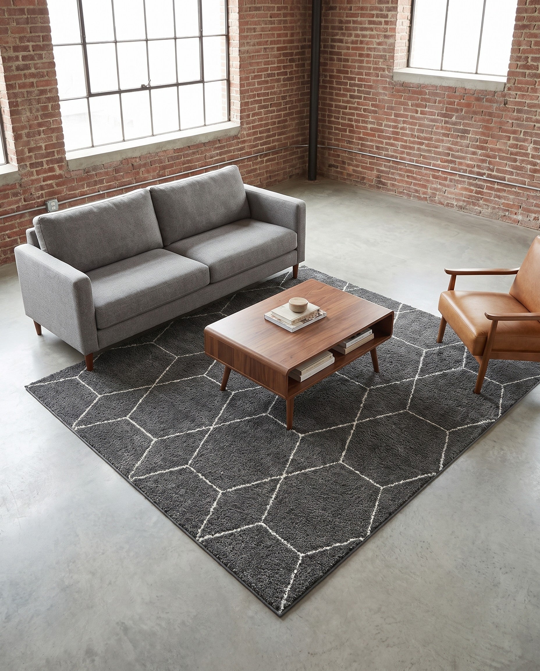 7' 10 x 7' 10 Trellis Frieze Square Rug