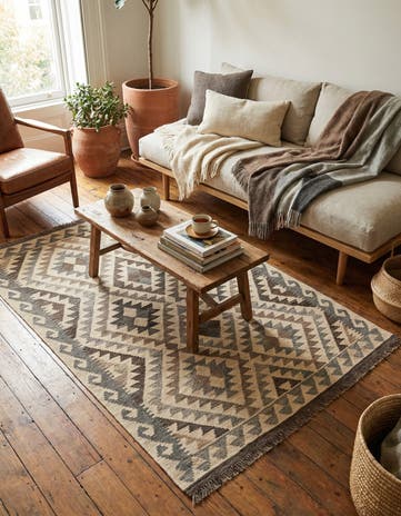 3' 8 x 5' 1 Hand Woven Kilim Maymana Wool Rug