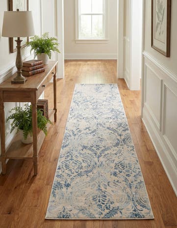 2' 7 x 10' Victoria Runner Rug
