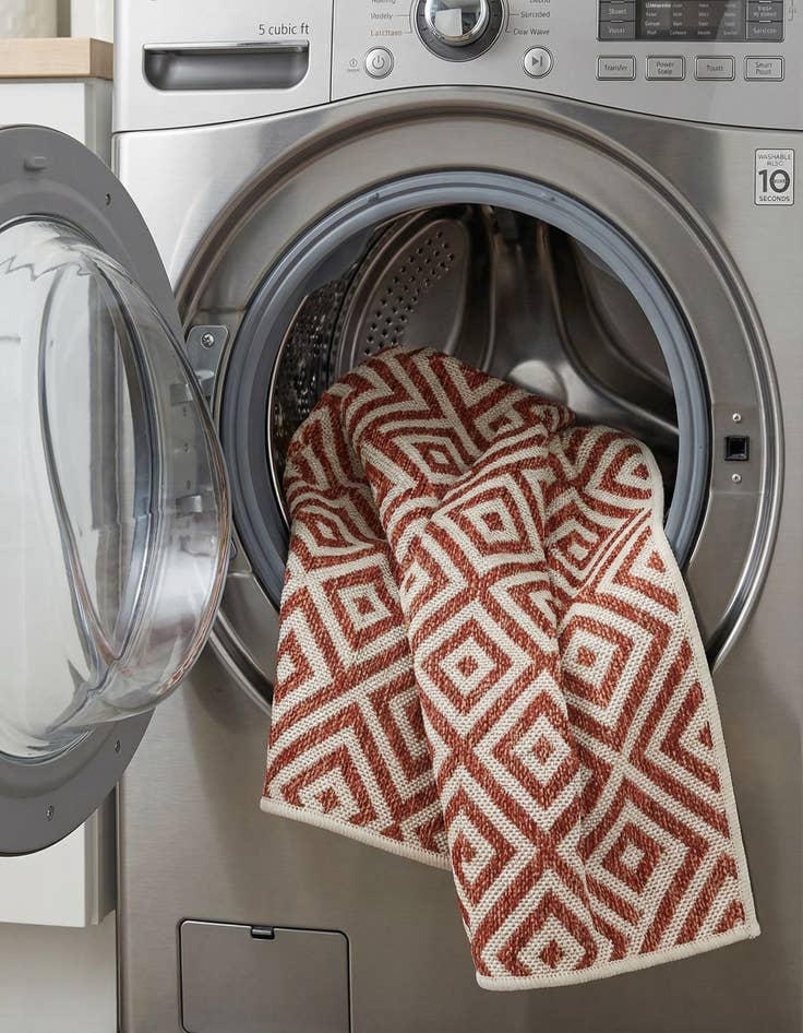 Detail image of 2' x 3'  Washable Jill Zarin Costa Rica Indoor / Outdoor Rug