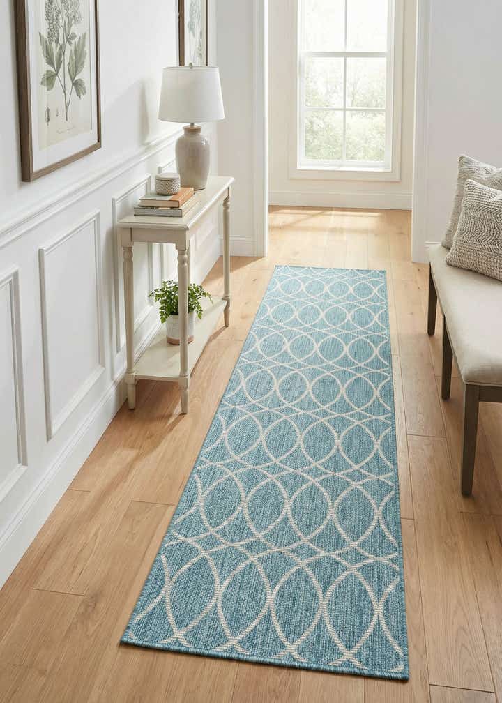 2' x 7' 10 Easy-Clean Trellis Indoor / Outdoor Runner Rug