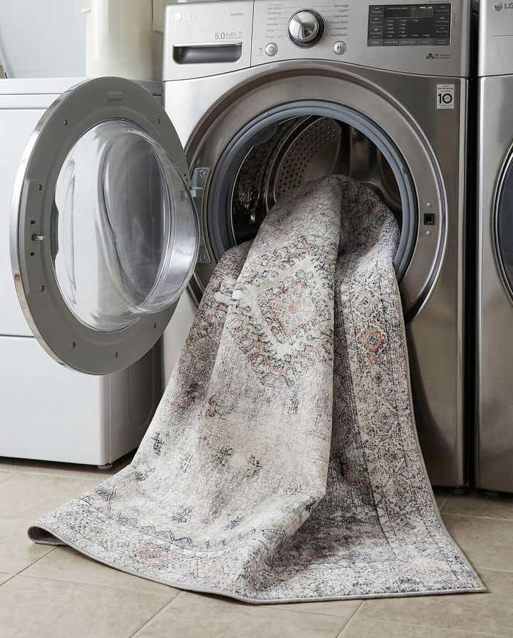 7' 10 x 10' Yara Rug